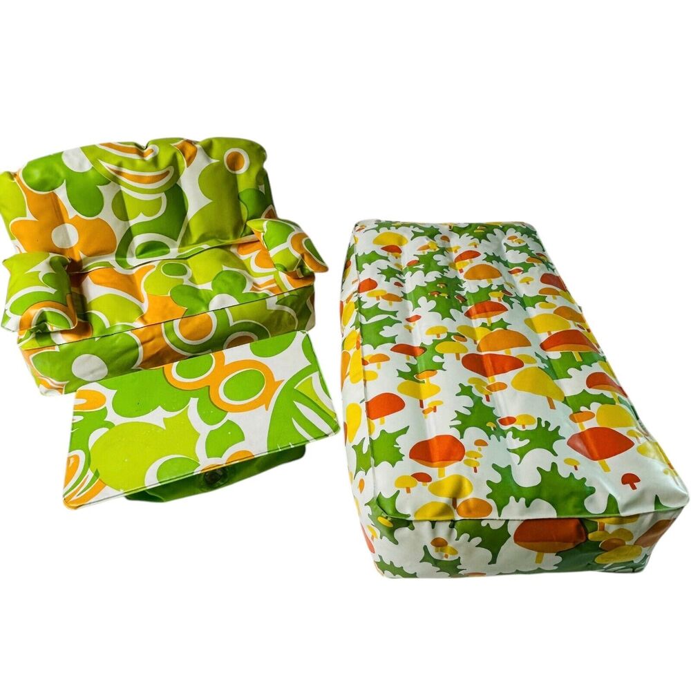 Vintage Zee Toys Barbie Puff N Play Mushroom Bed Green Orange Floral Couch Lot